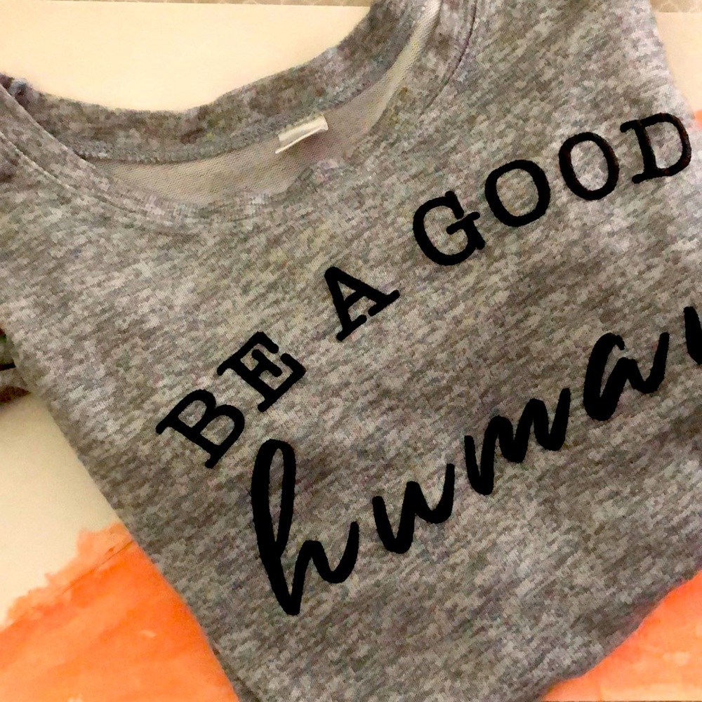 gray, white, with black print crop top. XL girls.